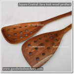 Jepara teakwood WOODEN SPATULA ANGLED RIGHT HANDED WITH HOLES sodet sutil kayu jati 35x9cm